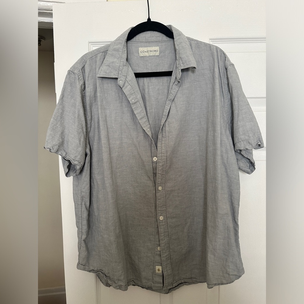 Short-sleeved linen shirt